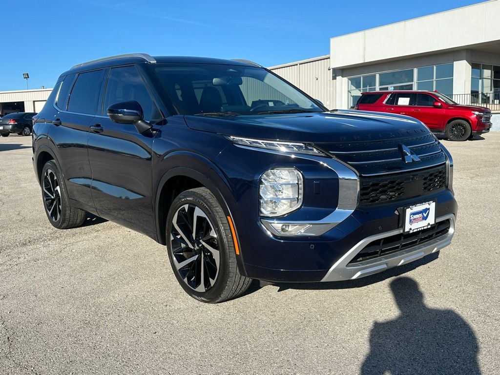 2022 Mitsubishi Outlander SEL