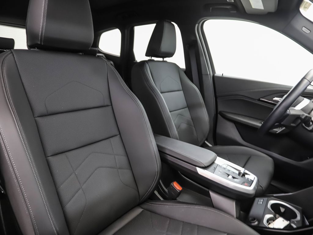 Thumbnail: 2023 BMW X1 - 31