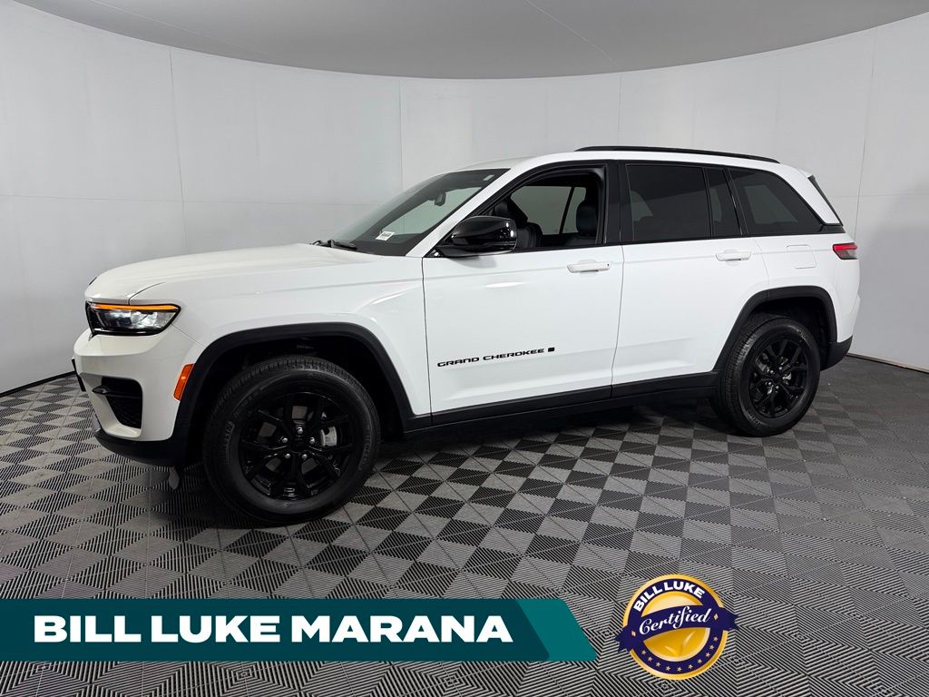 Bright White Clearcoat 2024 Jeep Grand Cherokee SUV / Crossover Four-Wheel Drive 8-Speed Automatic