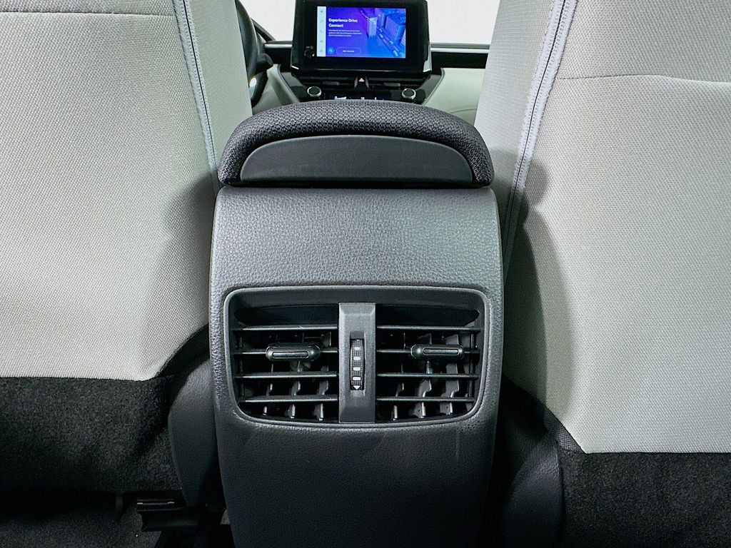 Thumbnail: 2026 Toyota Corolla Cross - 24