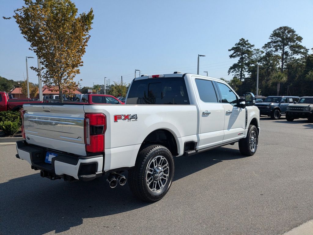 2026 Ford Super Duty F-350 SRW Platinum