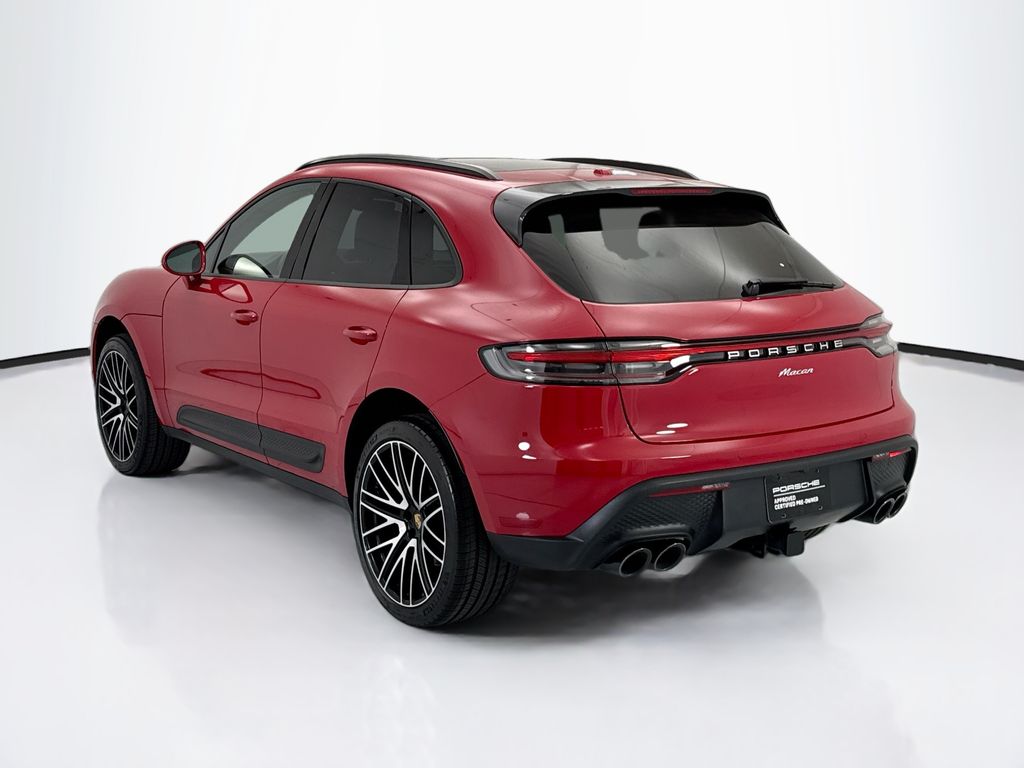 Thumbnail: 2025 Porsche Macan - 3