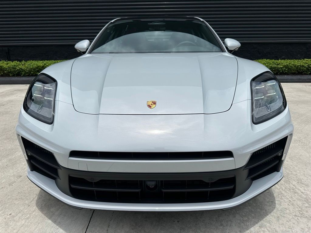 Thumbnail: 2026 Porsche Panamera - 8