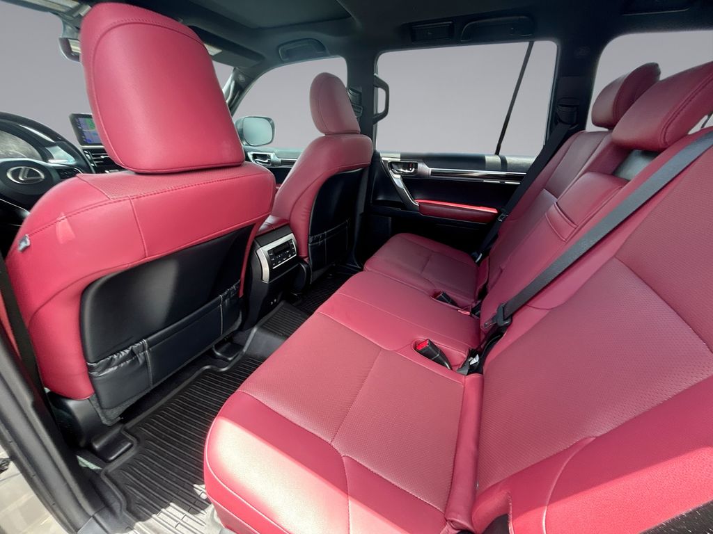 Thumbnail: 2023 Lexus GX - 32