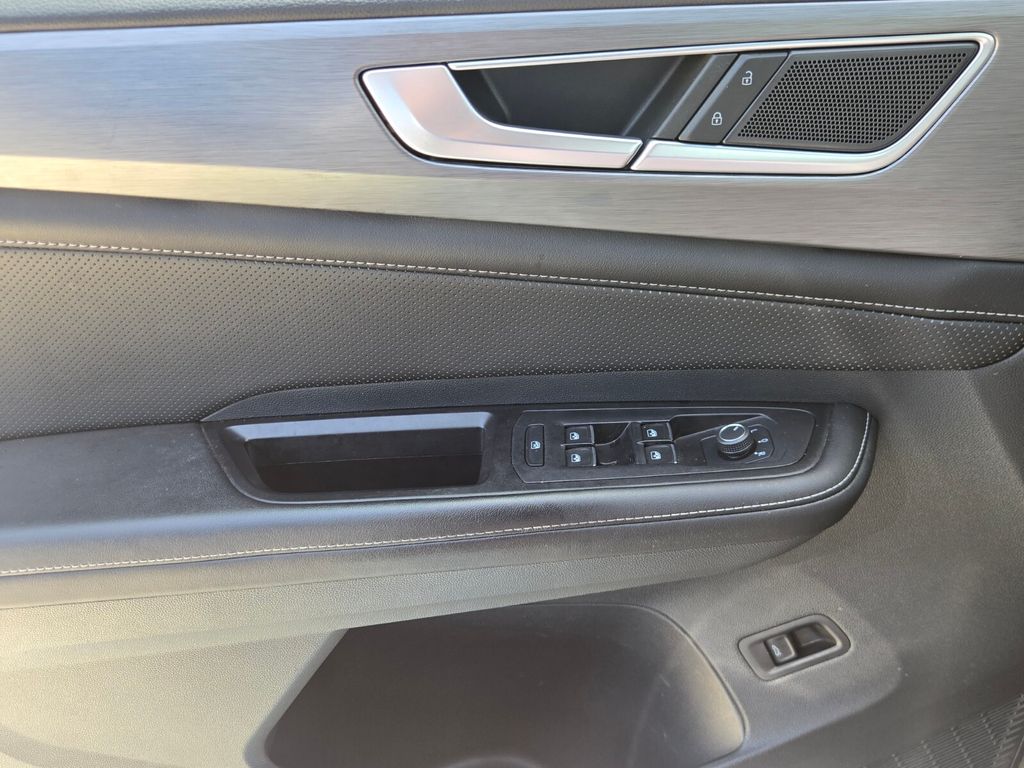 2024 Volkswagen Atlas - $28,200