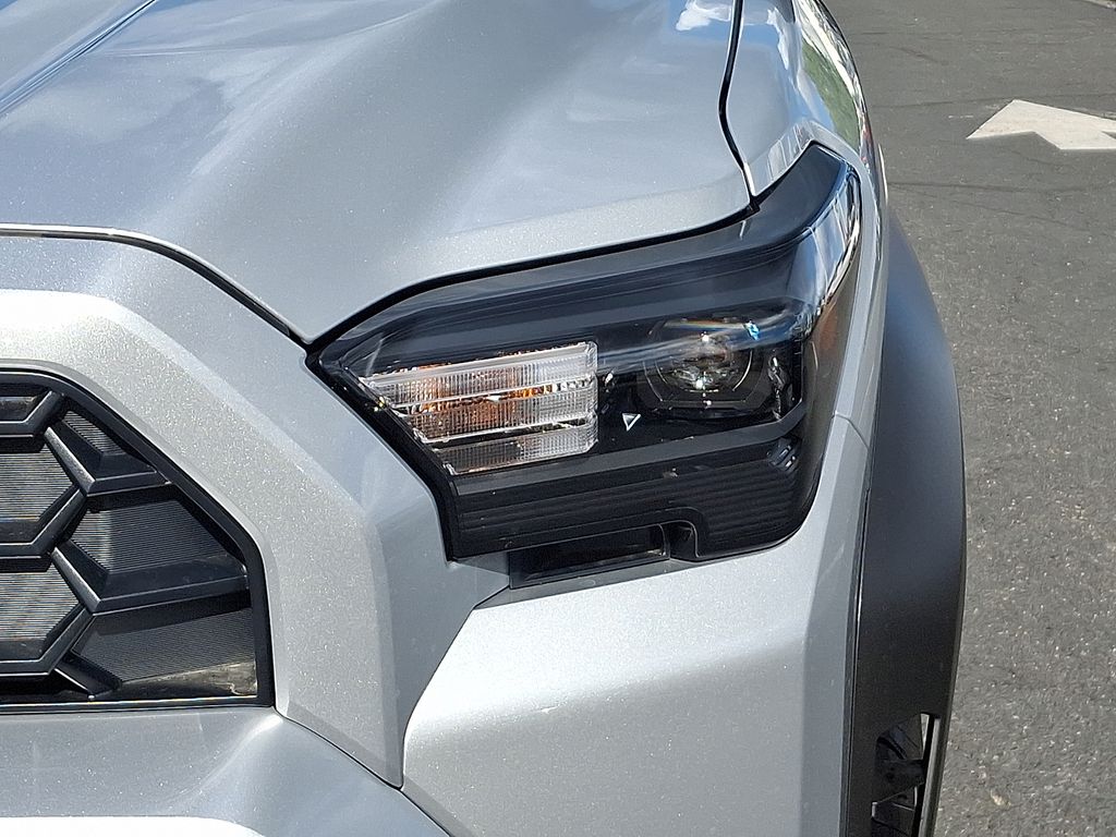 Thumbnail: 2025 Toyota 4Runner - 9