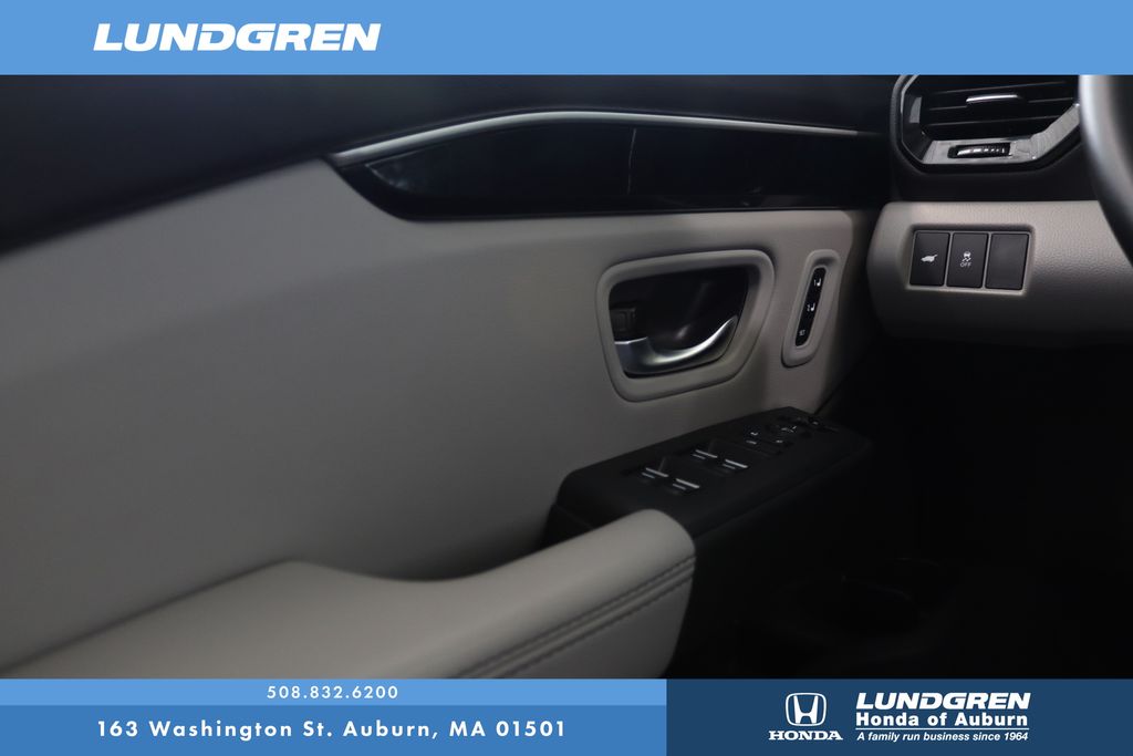 Used 2025 Honda Pilot SUV