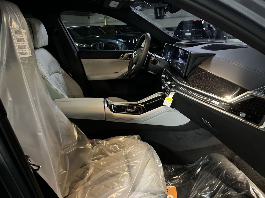 Thumbnail: 2026 BMW X6 - 25