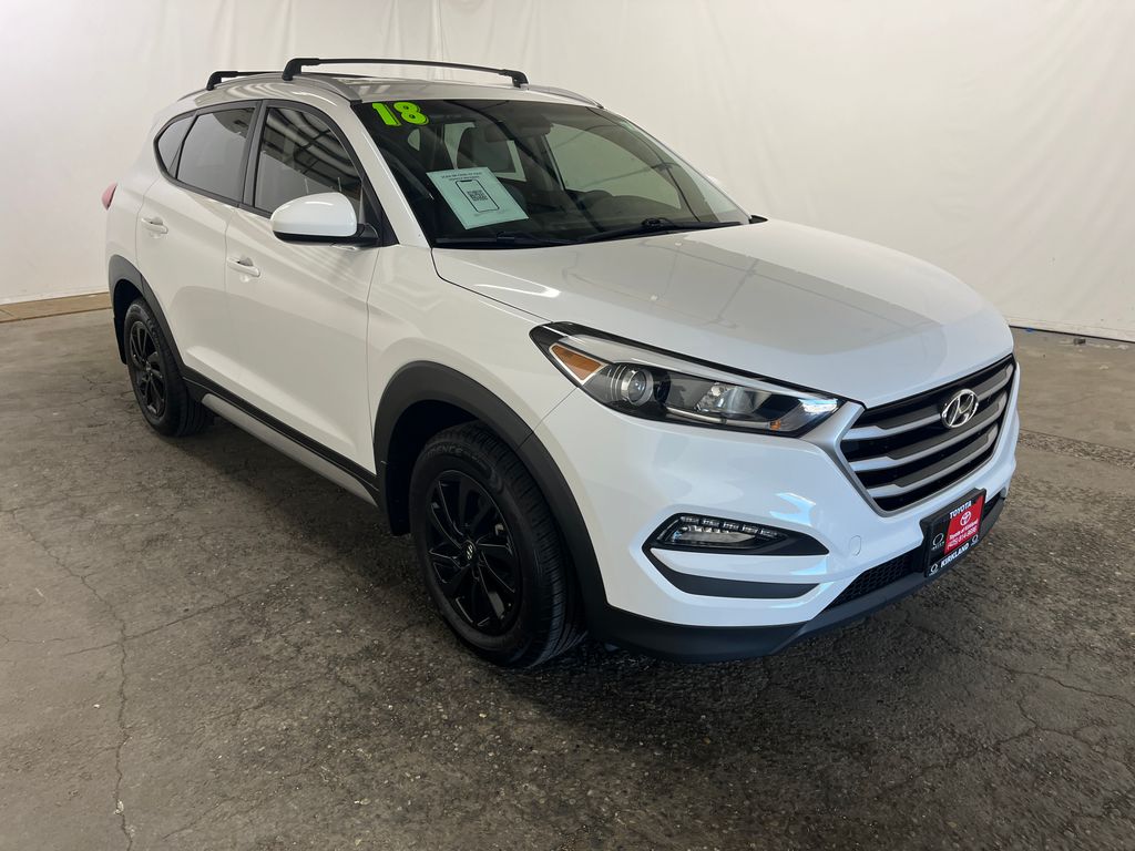 White 2018 Hyundai Tucson SUV / Crossover All-Wheel Drive 6-Speed Automatic