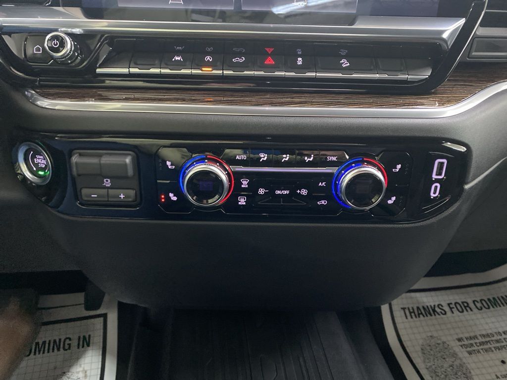 2025 GMC Sierra 1500 SLE photo