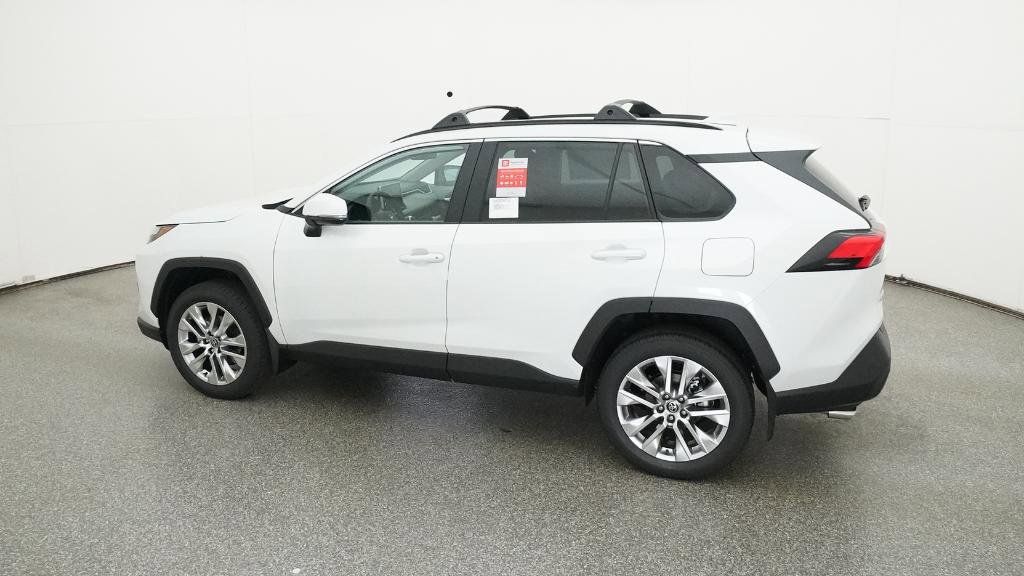 Thumbnail: 2025 Toyota RAV4 - 32