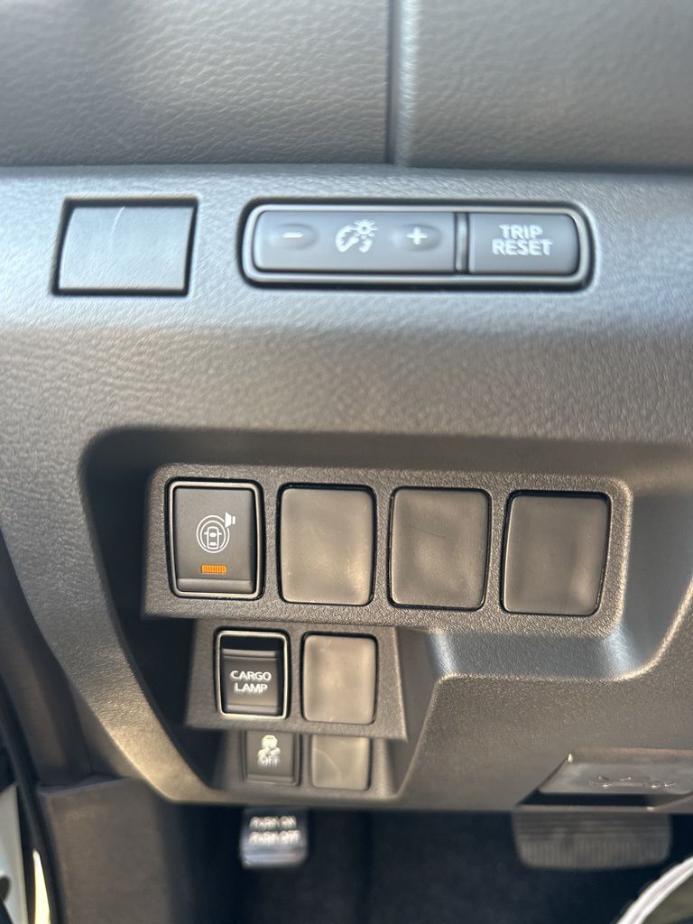 2025 Glacier White Nissan Frontier SV RWD Truck
