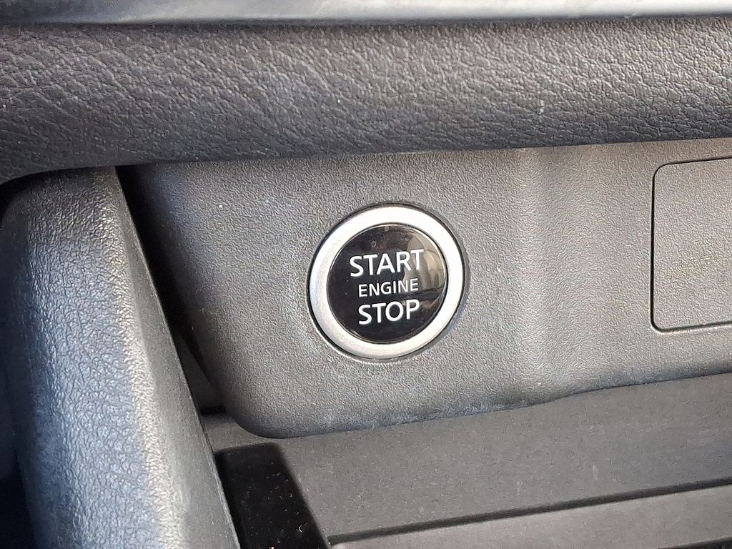 Thumbnail: 2021 Nissan Rogue - 25