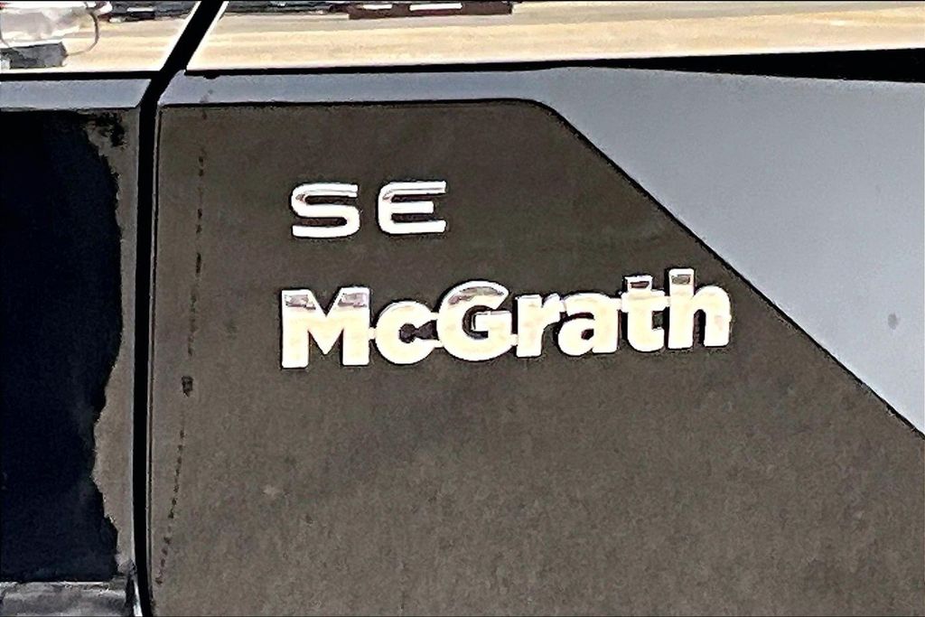 New 2026 Black Volkswagen 2.0T SE image 9