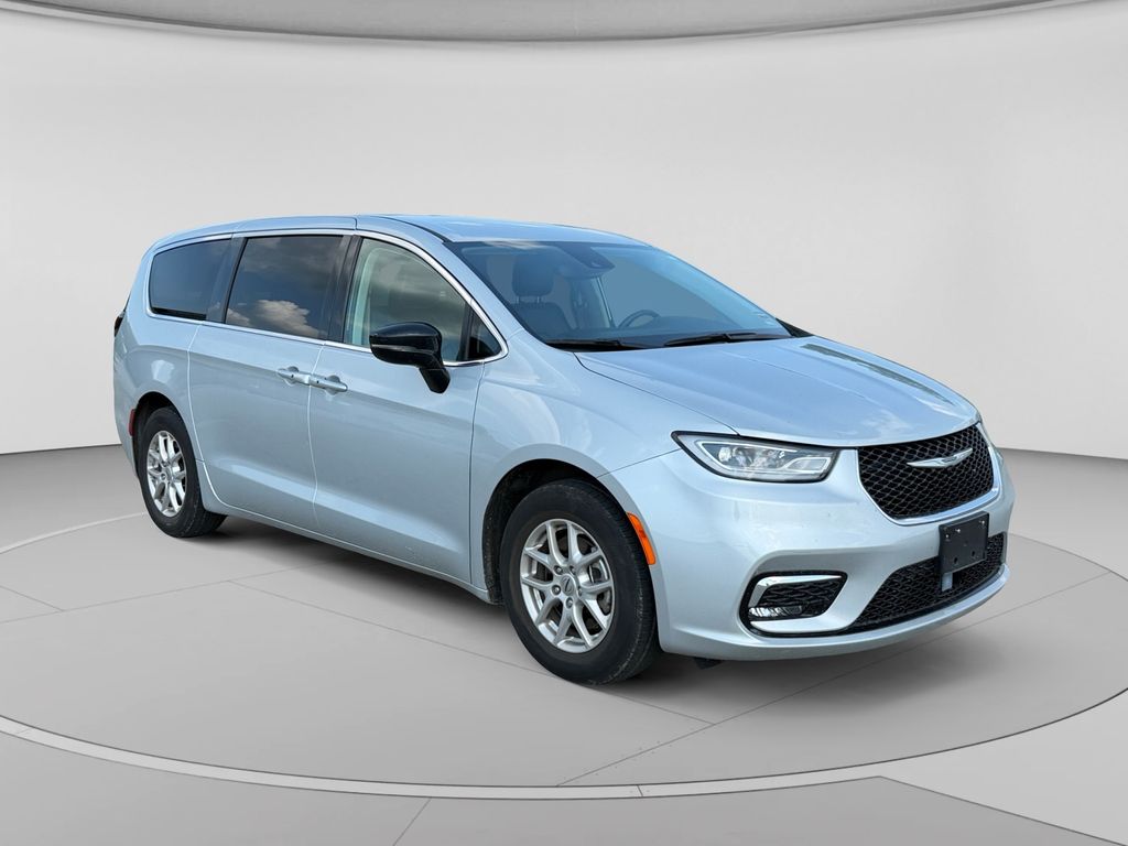 2024 Chrysler Pacifica Touring L FWD