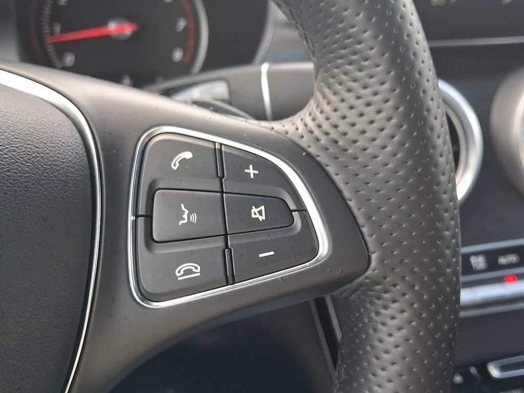 Thumbnail: 2018 Mercedes-Benz GLC - 24