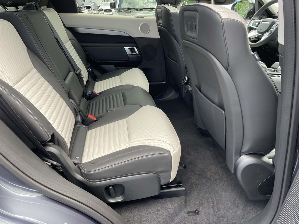 New 2026 Blue Land Rover  image 20
