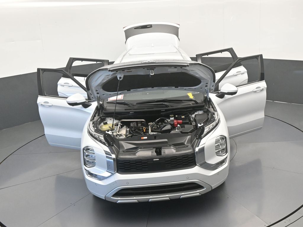 Used 2024 White Mitsubishi SEL image 75