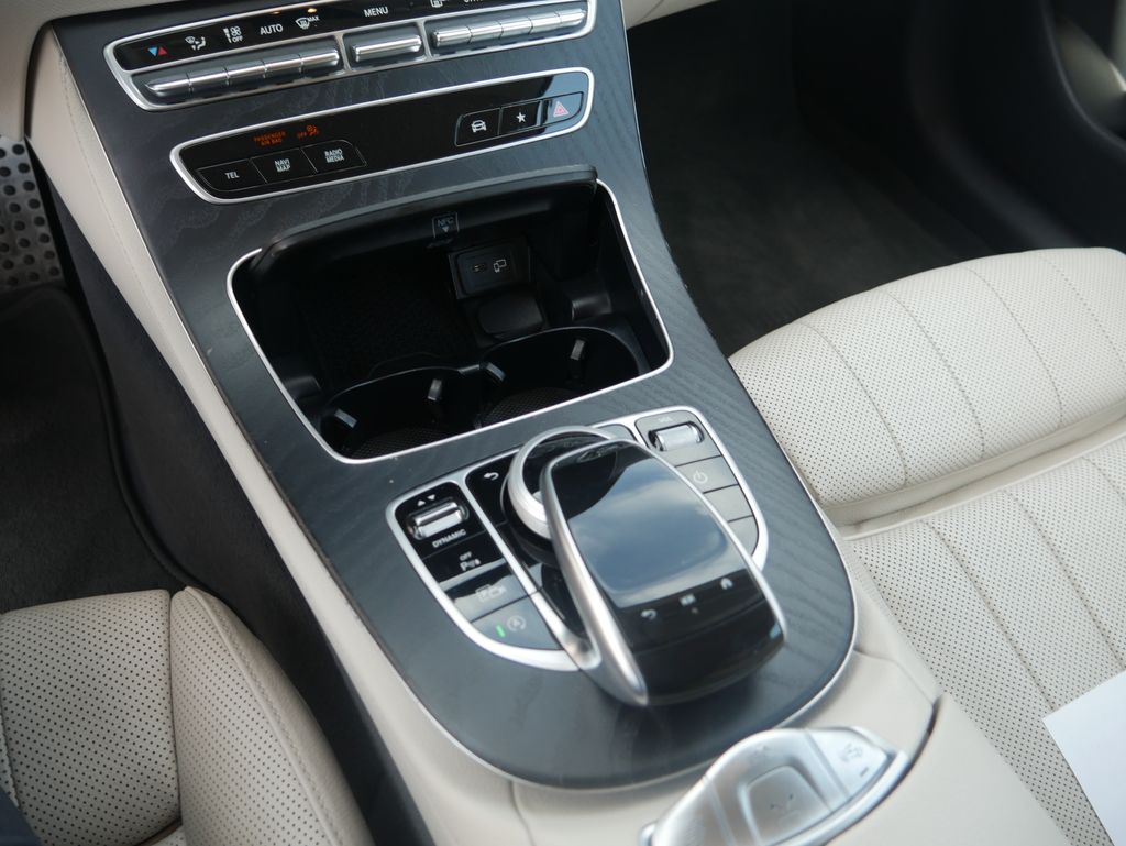 Thumbnail: 2022 Mercedes-Benz E-Class - 32