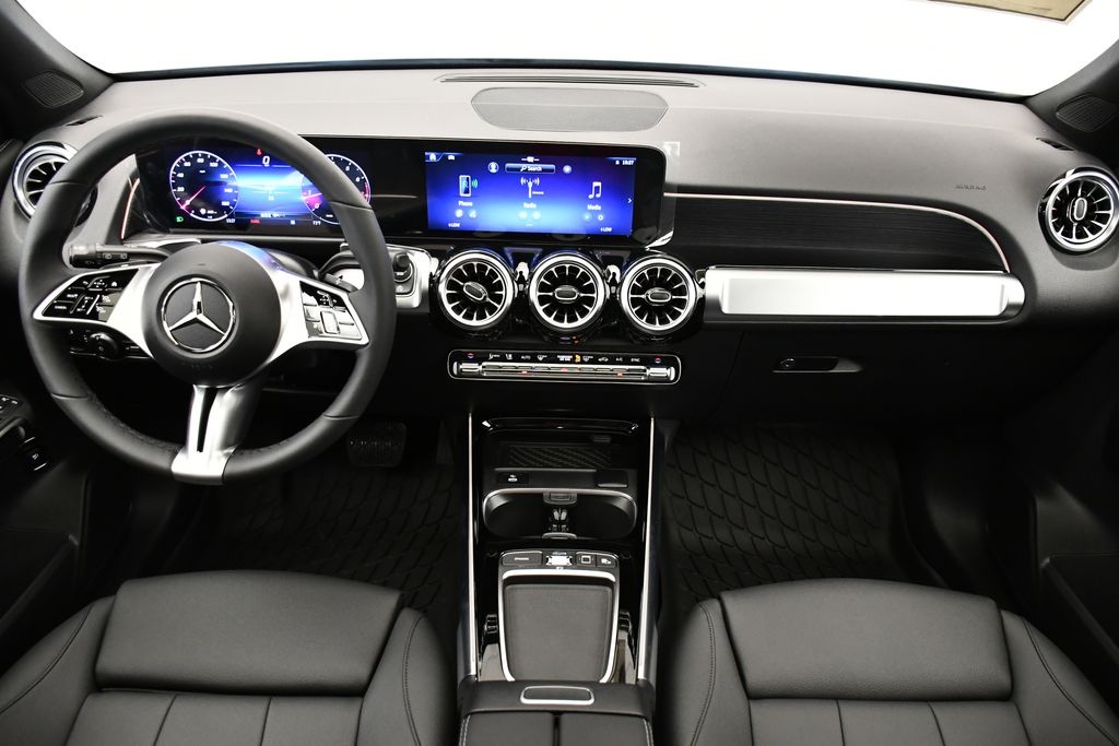Thumbnail: 2025 Mercedes-Benz GLB - 19