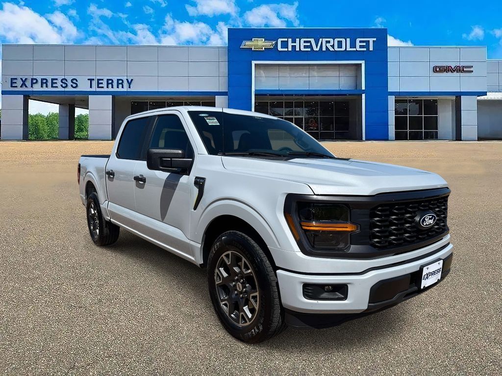 White Metallic 2025 Ford F-150 STX 4dr SuperCrew RWD Pickup Truck 4X2 Automatic