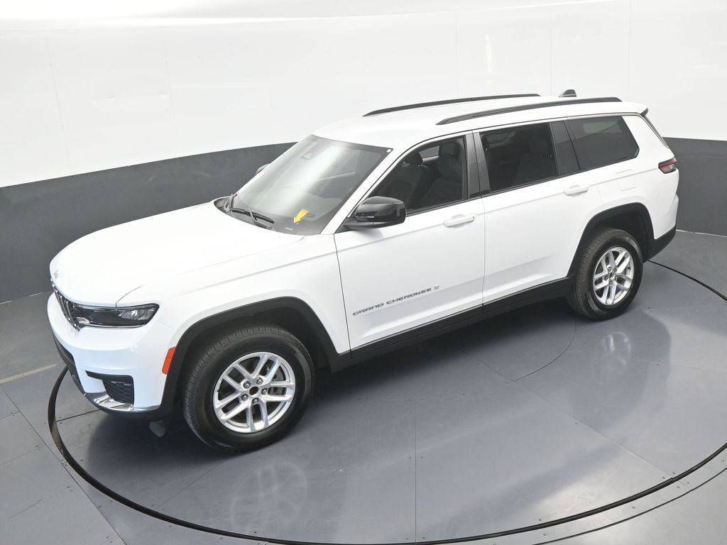 Used 2024 Bright White Clearcoat Jeep Laredo image 44