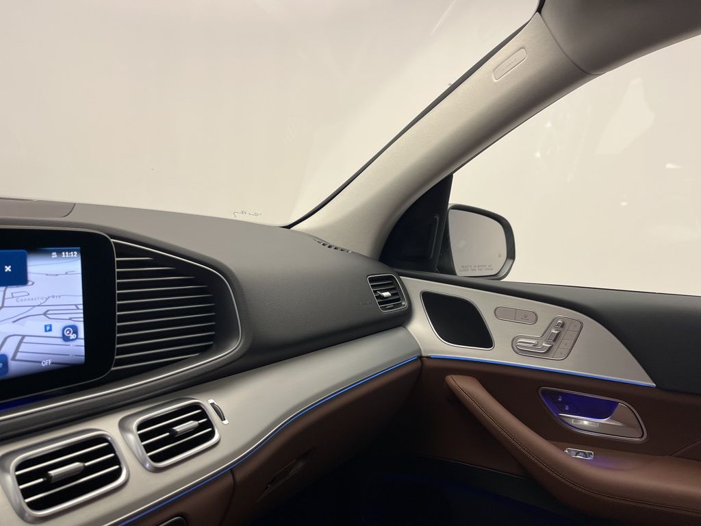 Thumbnail: 2026 Mercedes-Benz GLE - 22