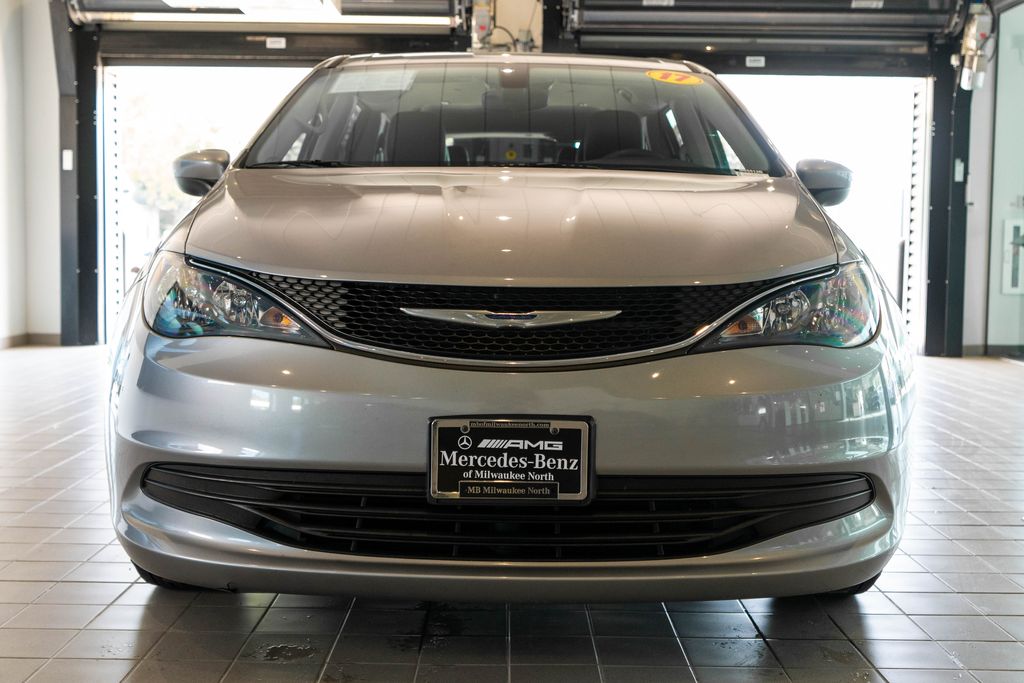 Used 2017 Chrysler Pacifica Van