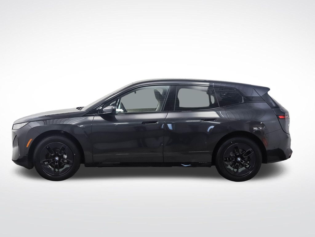 Thumbnail: 2026 BMW iX - 2