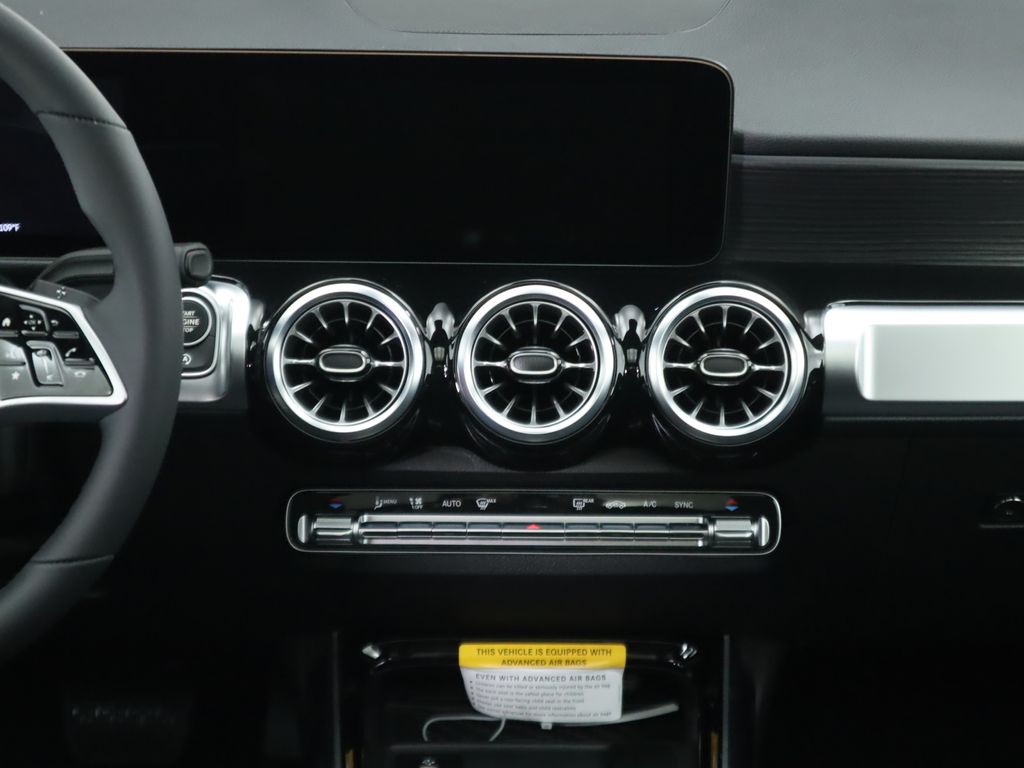 Thumbnail: 2025 Mercedes-Benz GLB - 15