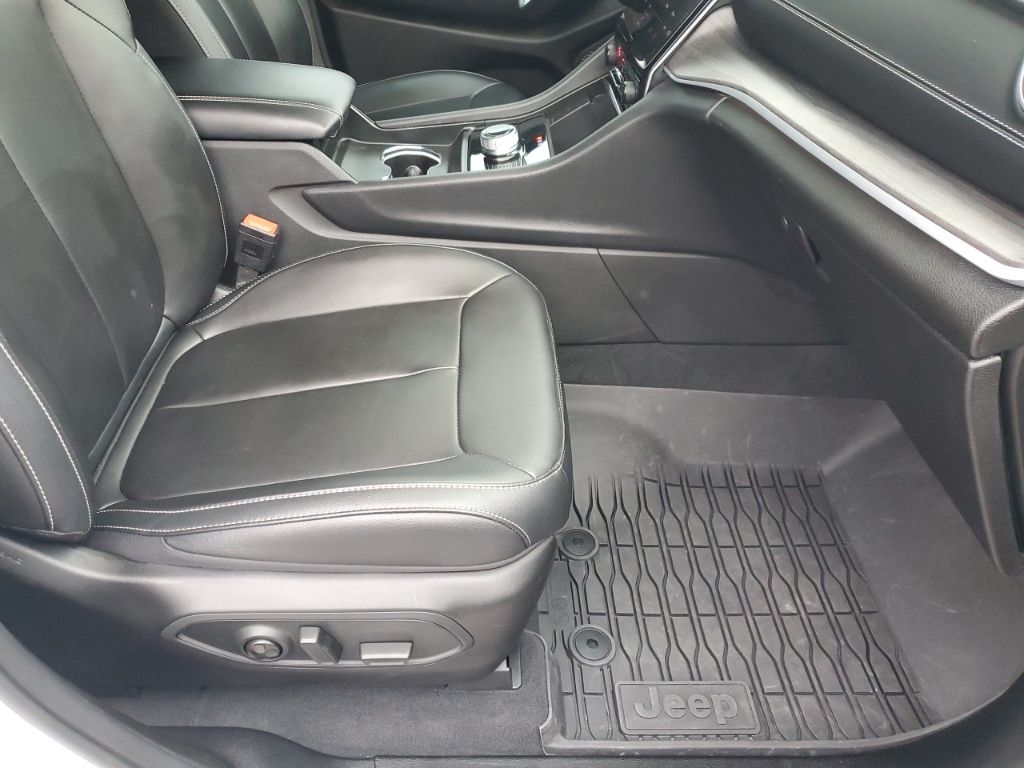 Used Car 2024 Jeep Grand Cherokee  Limited For Sale Under $35,000 In Austin, Texas