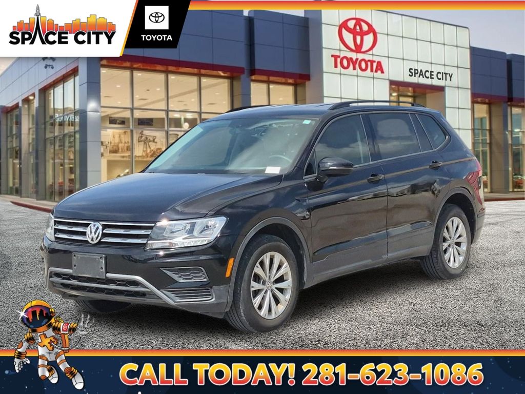 Pearl Metallic 2018 Volkswagen Tiguan SUV / Crossover Front-Wheel Drive 8-Speed Automatic