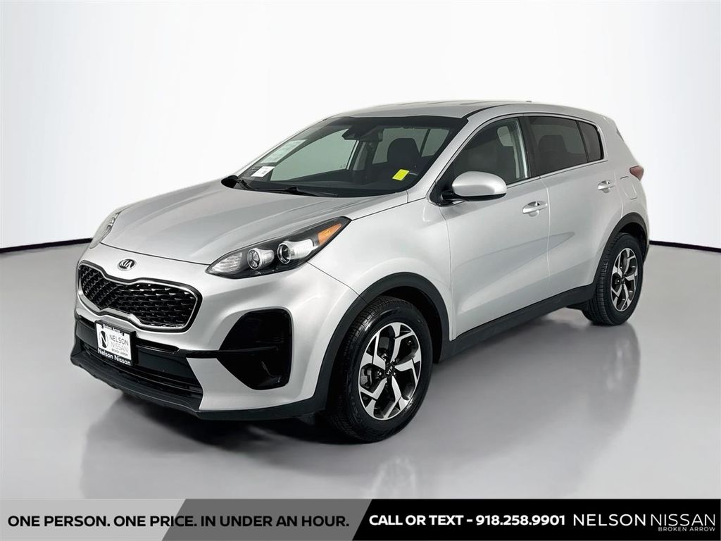 Sparkling Silver 2020 Kia Sportage SUV / Crossover Front-Wheel Drive 6-Speed Automatic Overdrive
