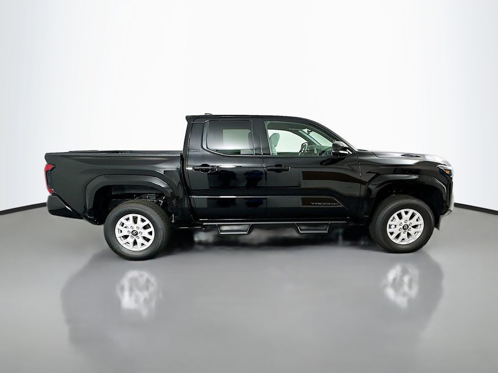 Thumbnail: 2025 Toyota Tacoma - 4