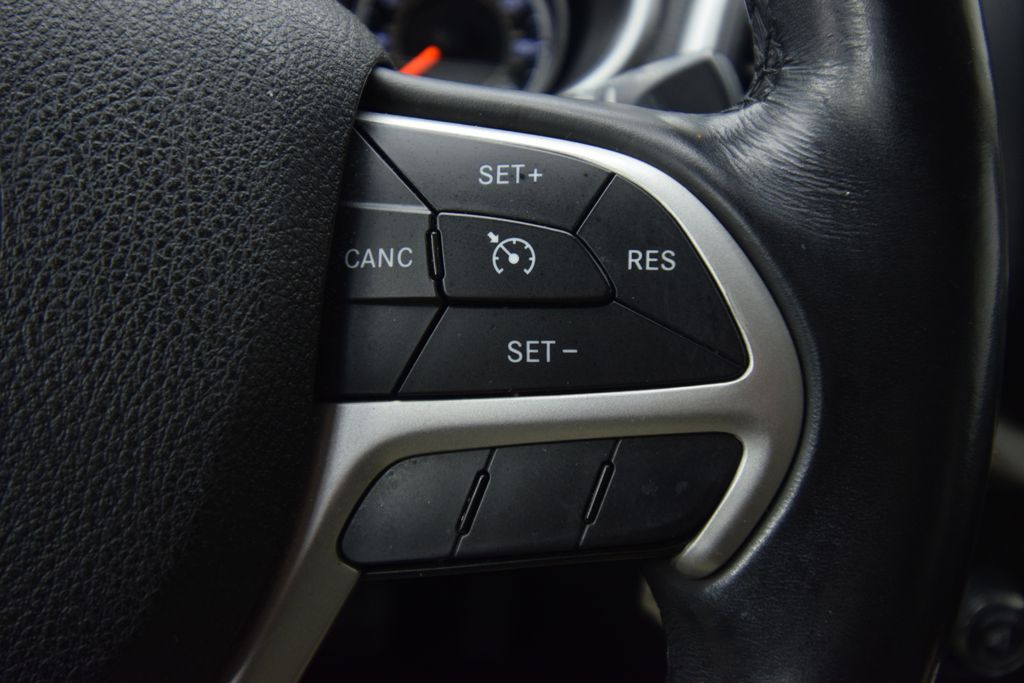 used 2015 Jeep Cherokee car, priced at $9,500