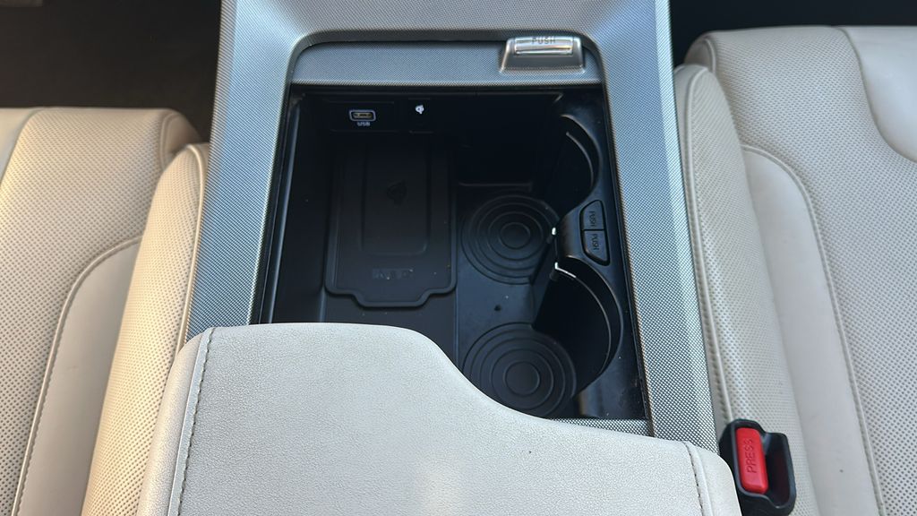 2020 Hyundai Palisade Limited White at Community Toyota