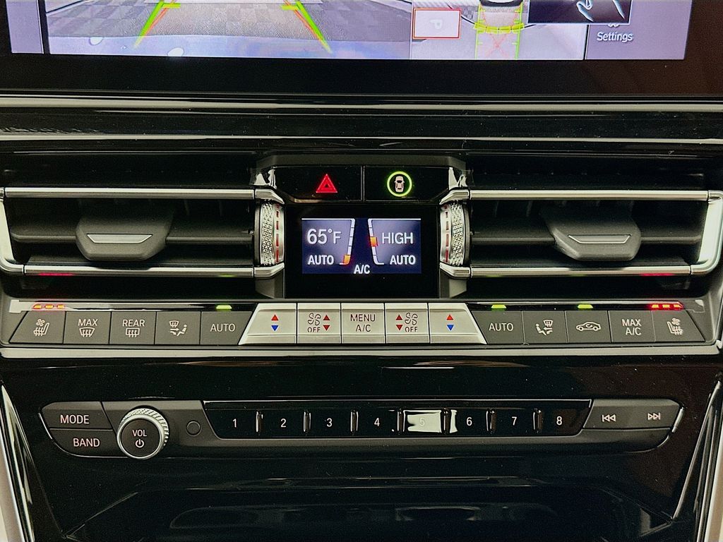 Thumbnail: 2026 BMW 8 Series - 14