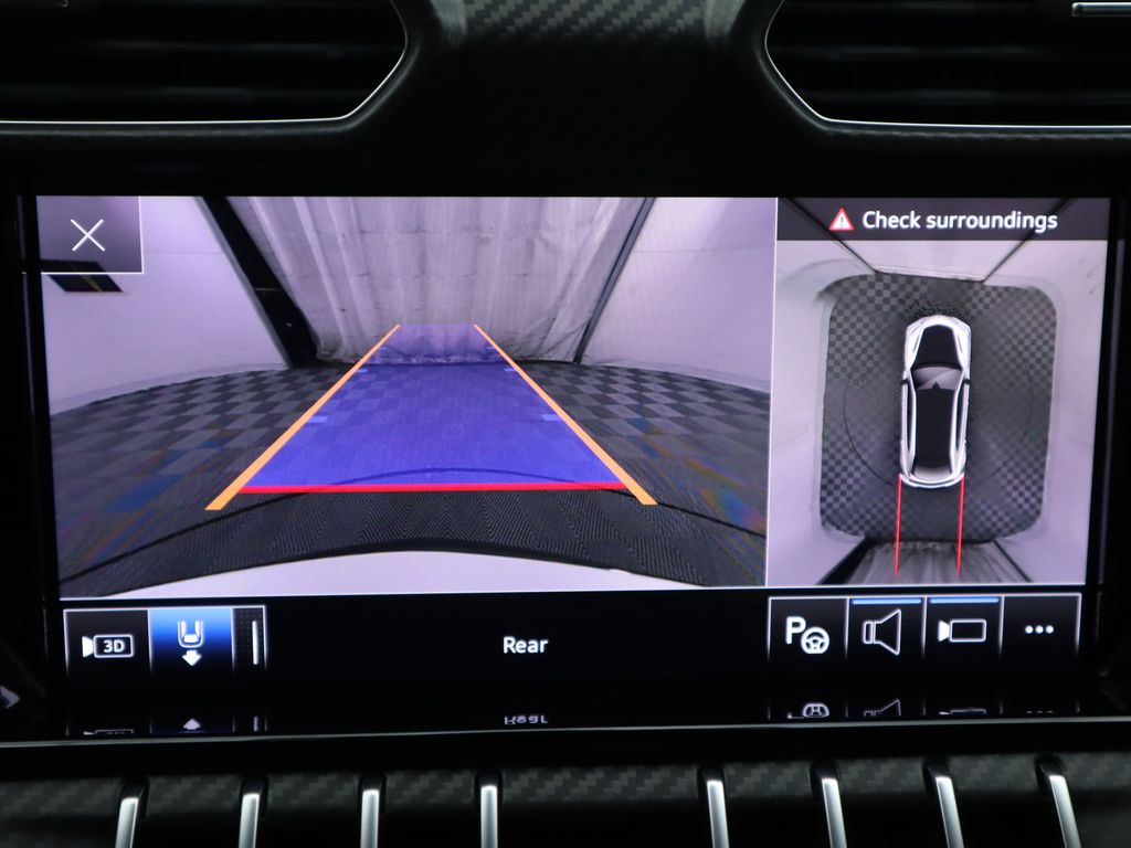 Thumbnail: 2023 Lamborghini Urus - 16