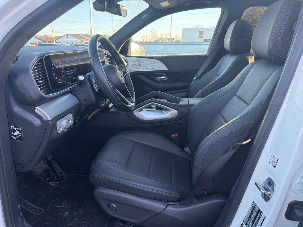 Thumbnail: 2025 Mercedes-Benz GLE - 18