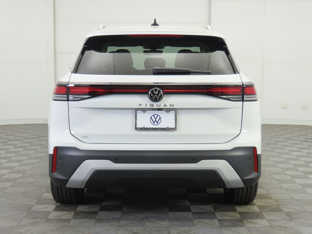 Thumbnail: 2025 Volkswagen Tiguan - 7