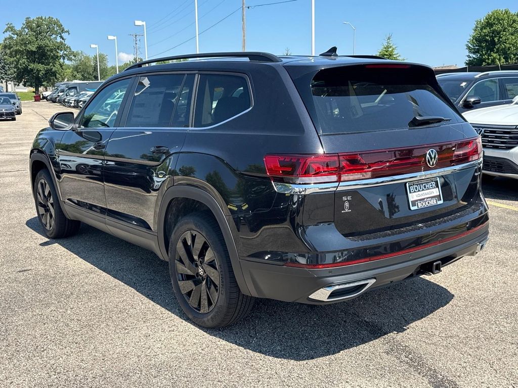 New 2026 Deep Black Pearl Volkswagen 2.0T SE w/Technology image 4