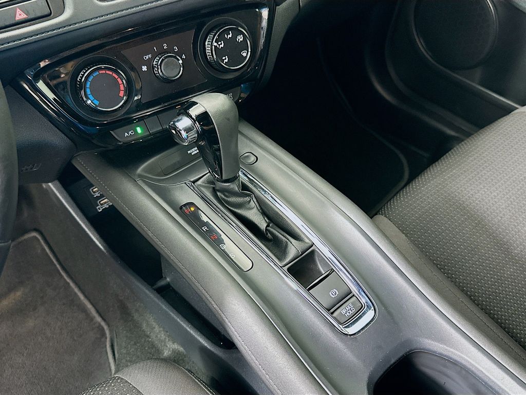 2019 Honda HR-V Sport 16