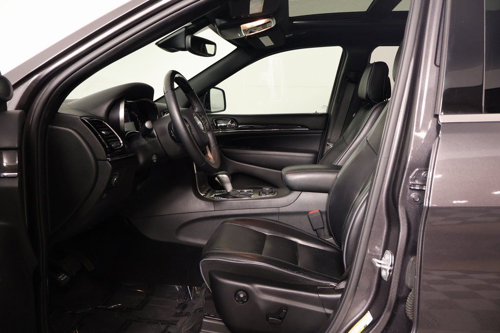 Thumbnail: 2019 Jeep Grand Cherokee - 10