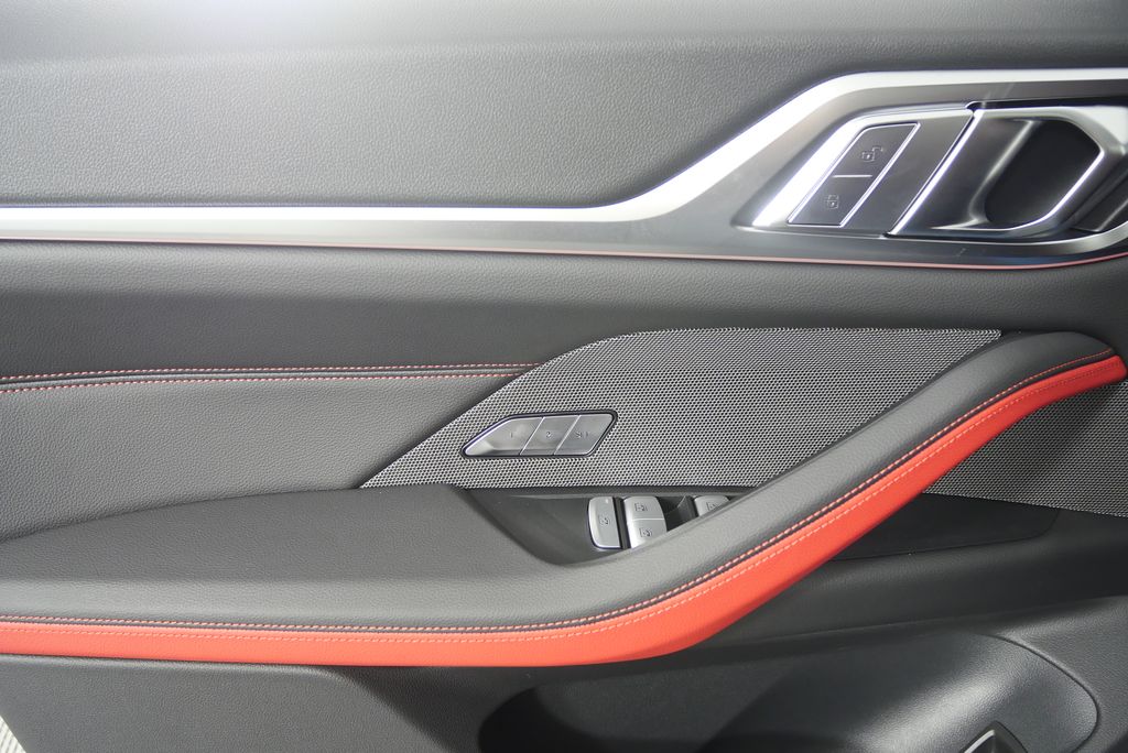 Thumbnail: 2025 BMW 4 Series - 9