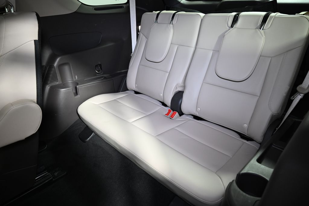 Thumbnail: 2022 Ford Explorer - 26