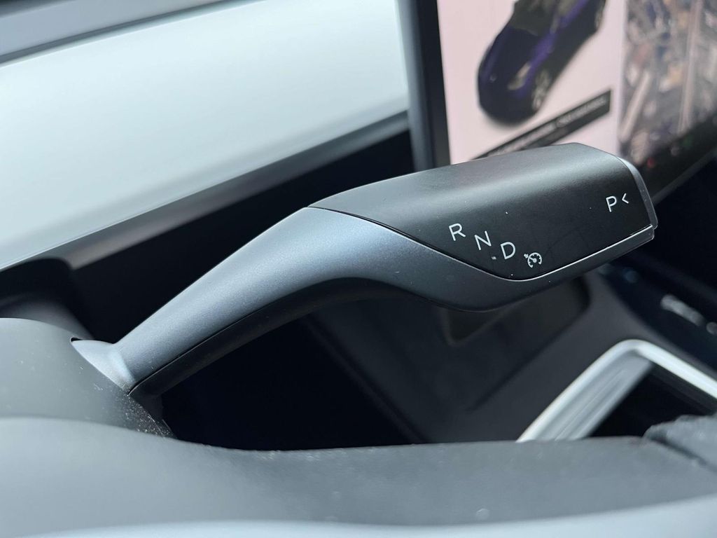 2021 Tesla Model Y Long Range 16