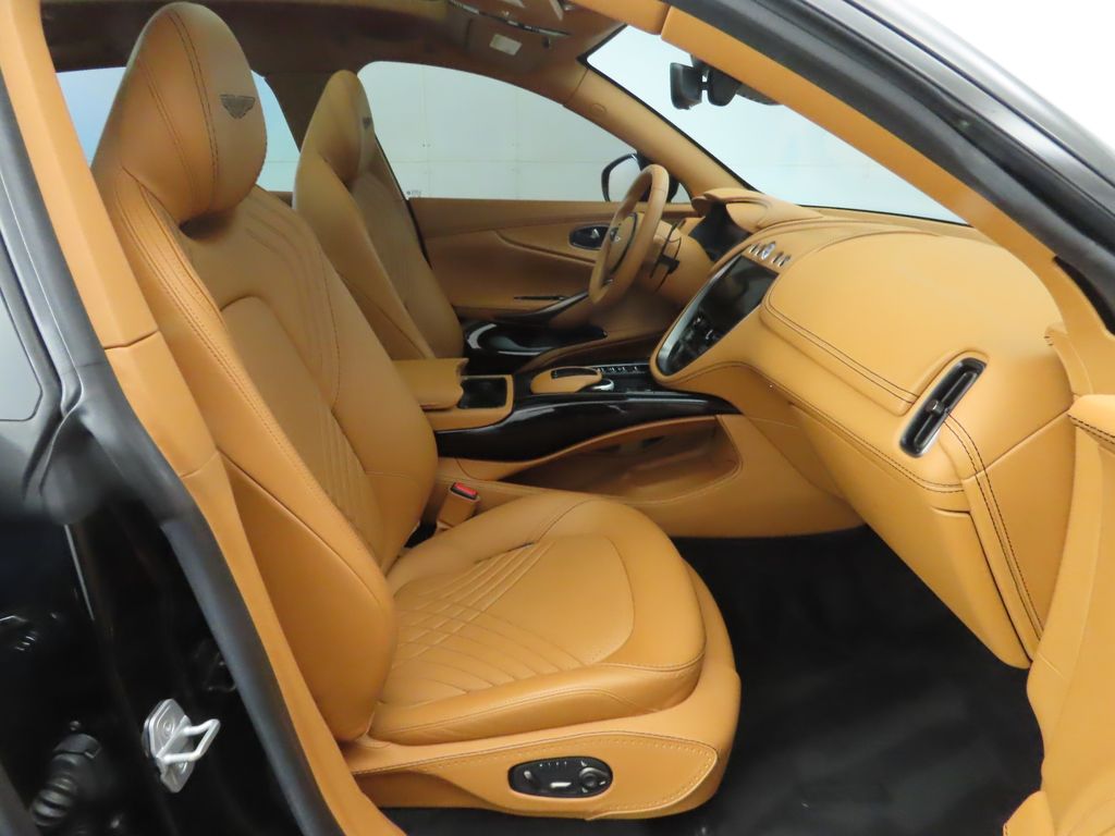 Thumbnail: 2021 Aston Martin DBX - 21