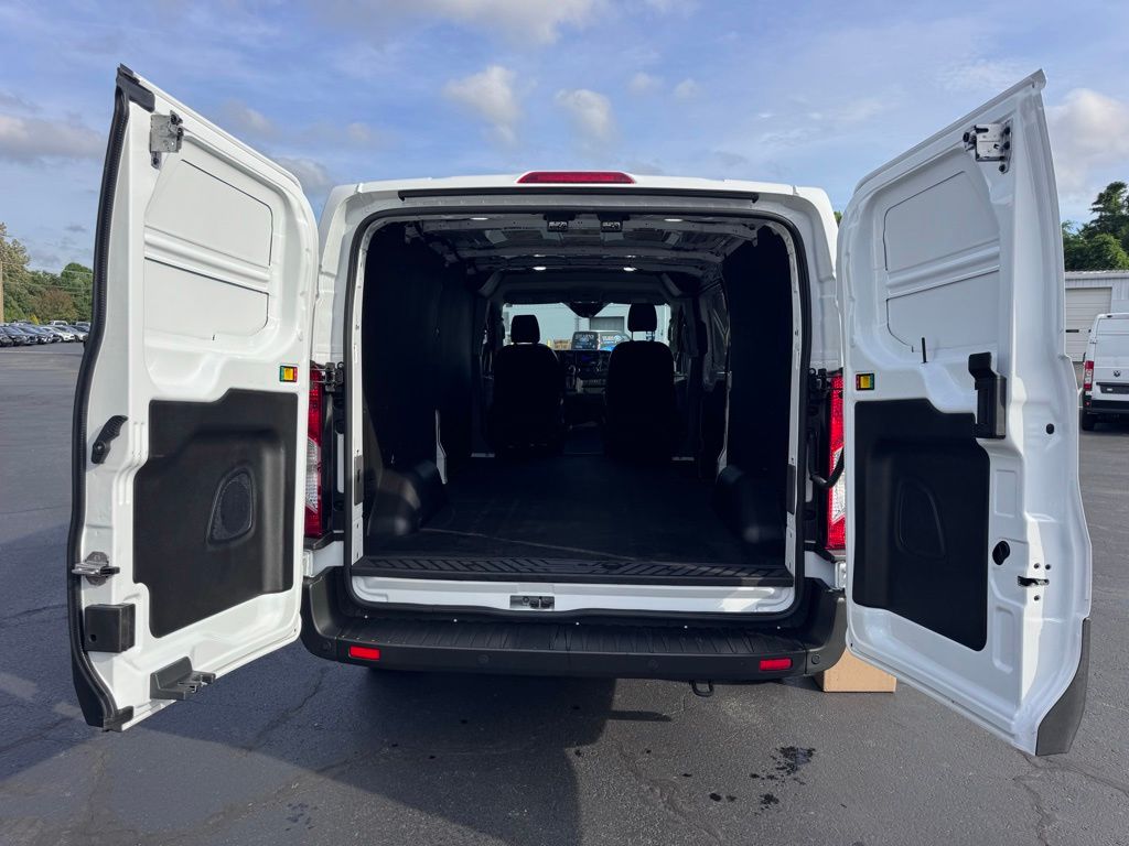 FordTransit-15033