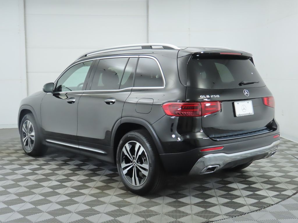 Thumbnail: 2025 Mercedes-Benz GLB - 7