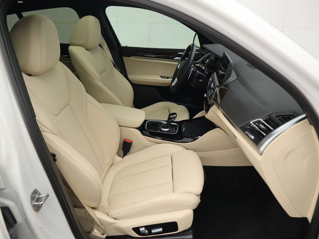 2022 BMW X4 xDrive30i 21
